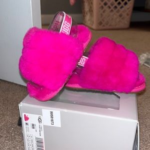 Uggs Fluff Yeah Slides - TODDLER size 4-5